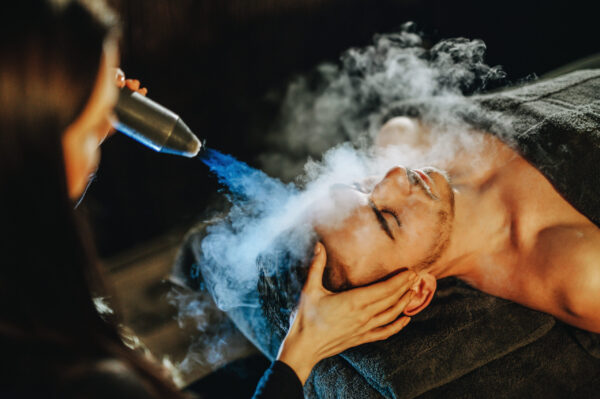 Dárkový poukaz na Cryobiolifting - Speciální metoda kryoterapie pro omlazení obličeje - Image 2