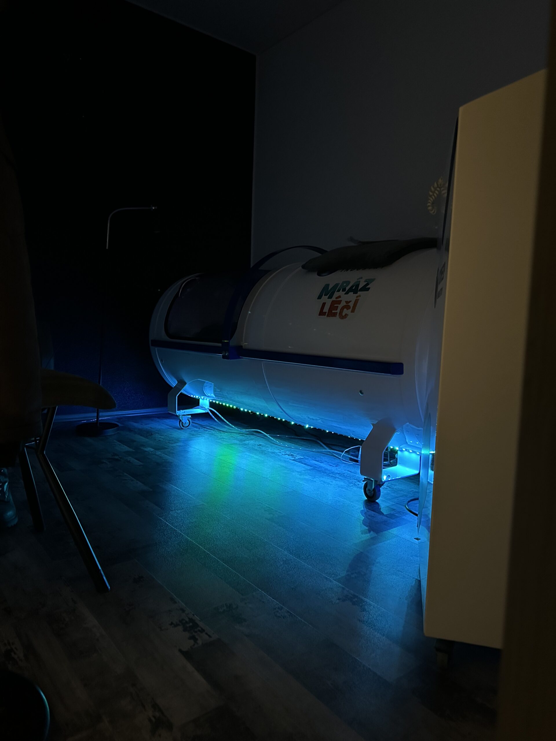 Hyperbarická oxygenoterapie jako podpůrná léčba u pacientů s Bechtěrevovou nemocí