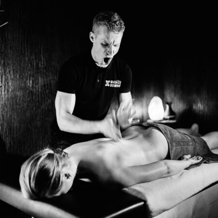 Dárkový poukaz na 30 minut MASÁŽE dle výběru - Dopřejte si relaxaci a péči na míru BF